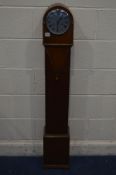 AN EARLY TO MID 20TH CENTURY OAK GRANDDAUGHTER CLOCK, height 133cm (missing back right foot)