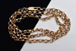 A YELLOW METAL ROLO LINK CHAIN, textured rolo links fitted with a lobster claw clasp, stamped '375',