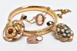 A SELECTION OF JEWELLERY, to include a 9ct gold cameo ring depicting a lady in profile within a