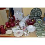 A GROUP OF CERAMICS AND GLASSWARES, to include Wedgwood green jasperwares comprising teapot (
