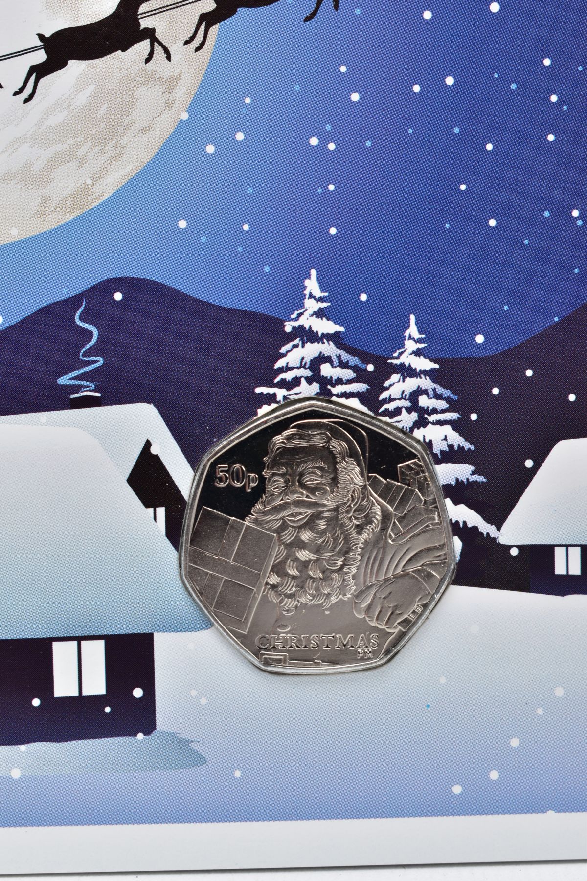 THREE CARDED CHRISTMAS POBJOY ISLE OF MAN FIFTY PENCE DIAMOND FINISH, to include 2009 five Golden - Image 4 of 7