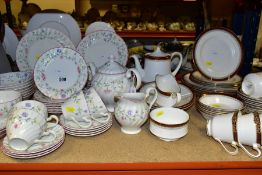 ROYAL ALBERT PARAGON 'HOLYROOD' PART DINNER SERVICE, to include six dinner plates, five side plates,