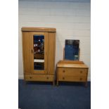 AN EARLY TO MID 20TH CENTURY GOLDEN OAK TWO PIECE BEDROOM SUITE, comprising a single mirror door