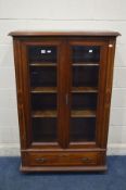 A REPRODUCTION EDWARDIAN STYLE MAHOGANY AND BOX STRUNG TWO DOOR BOOKCASE, with bevelled glass