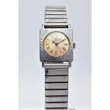 A LADIES SEKONDA WRISTWATCH, circular discoloured dial signed 'Sekonda 17 Jewels' Roman numerals,