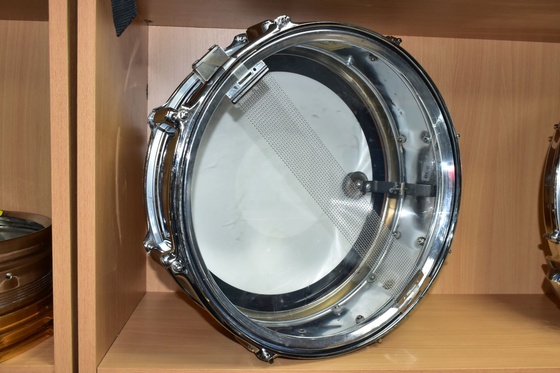 A VINTAGE ROGERS POWERTONE 14 INCH X 5 INCH SNARE DRUM, serial No. 18287 - Image 3 of 3