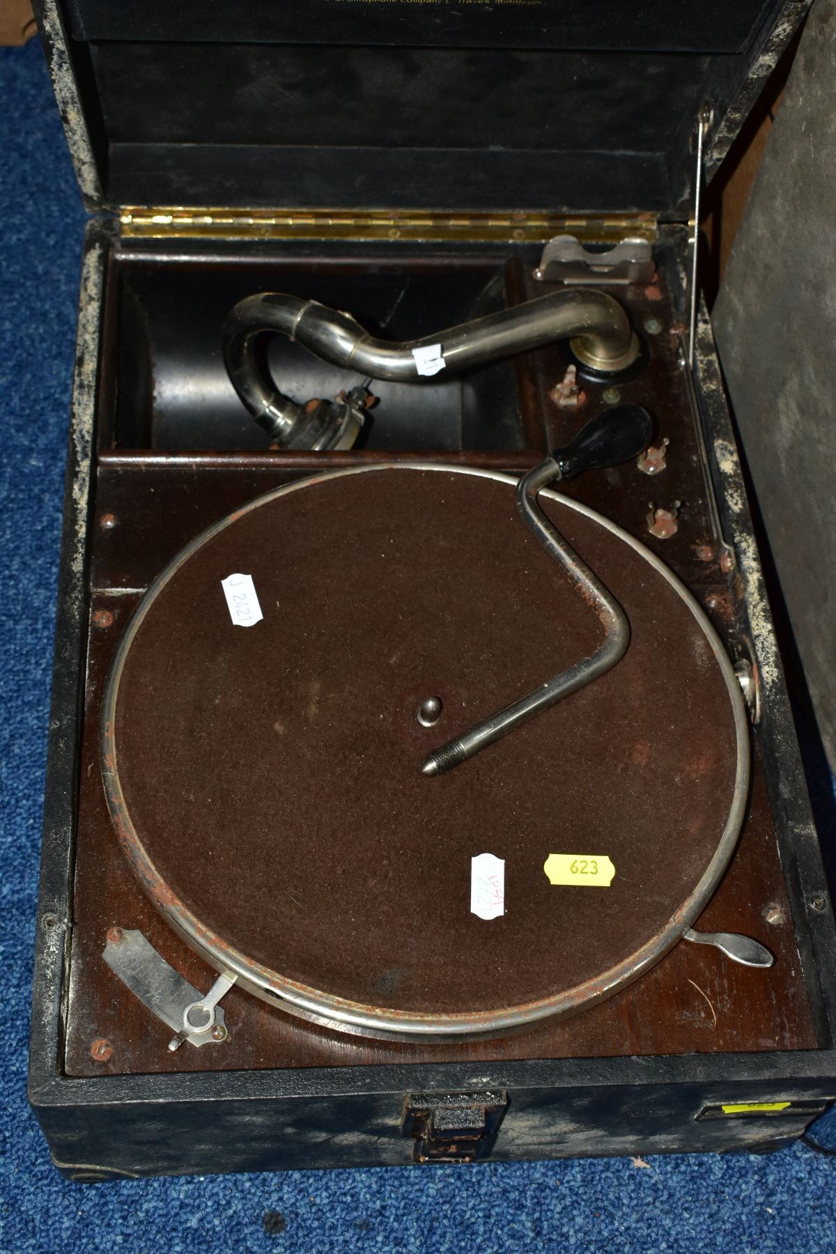 A CASED HIS MASTERS VOICE TABLE TOP GRAMAPHONE in black case along with two folders of 78's, a - Image 2 of 8