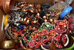 A BOX OF ASSORTED COSTUME JEWELLERY, to include a variety of wooden and plastic bangles, beaded