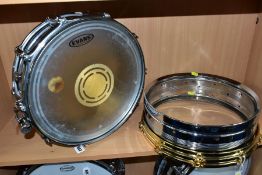A VINTAGE ROGERS DYNASONIC 14 INCH X 5 INCH CHROMED SNARE DRUM, serial No. D07372 and a Rogers