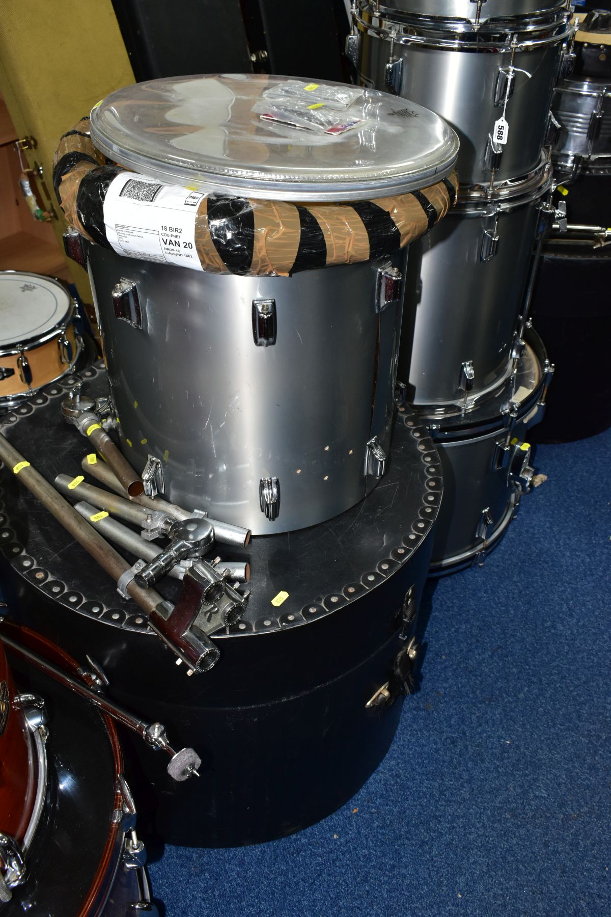 A ROGERS RX8 FIVE SHELL DRUM KIT, in smoke grey with a set of LeBlond fibre cases comprising a 22 - Image 7 of 9