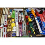 A QUANTITY OF UNBOXED AND ASSORTED PLAYWORN DIECAST TRUCK AND LORRY MODELS, to include Corgi Toys