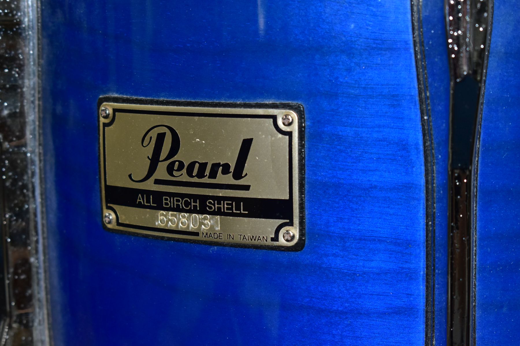 A PEARL BLX FIVE PIECE DRUM KIT, in sheer blue with a set of Pearl padded cases, comprising a 22inch - Image 3 of 7