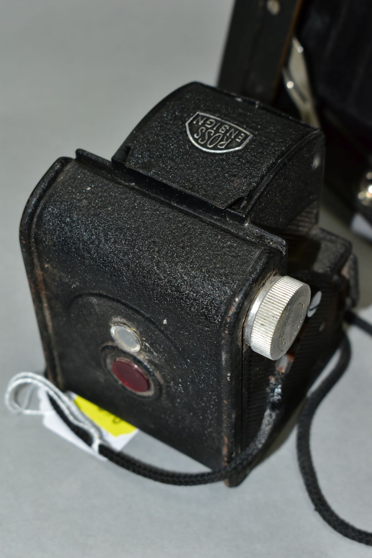 AN ENSIGN INSTANT POCKET FOLDING CAMERA, a Ross Ensign Ful-Vue Super and a Fujica 8EE Cine camera ( - Image 3 of 8