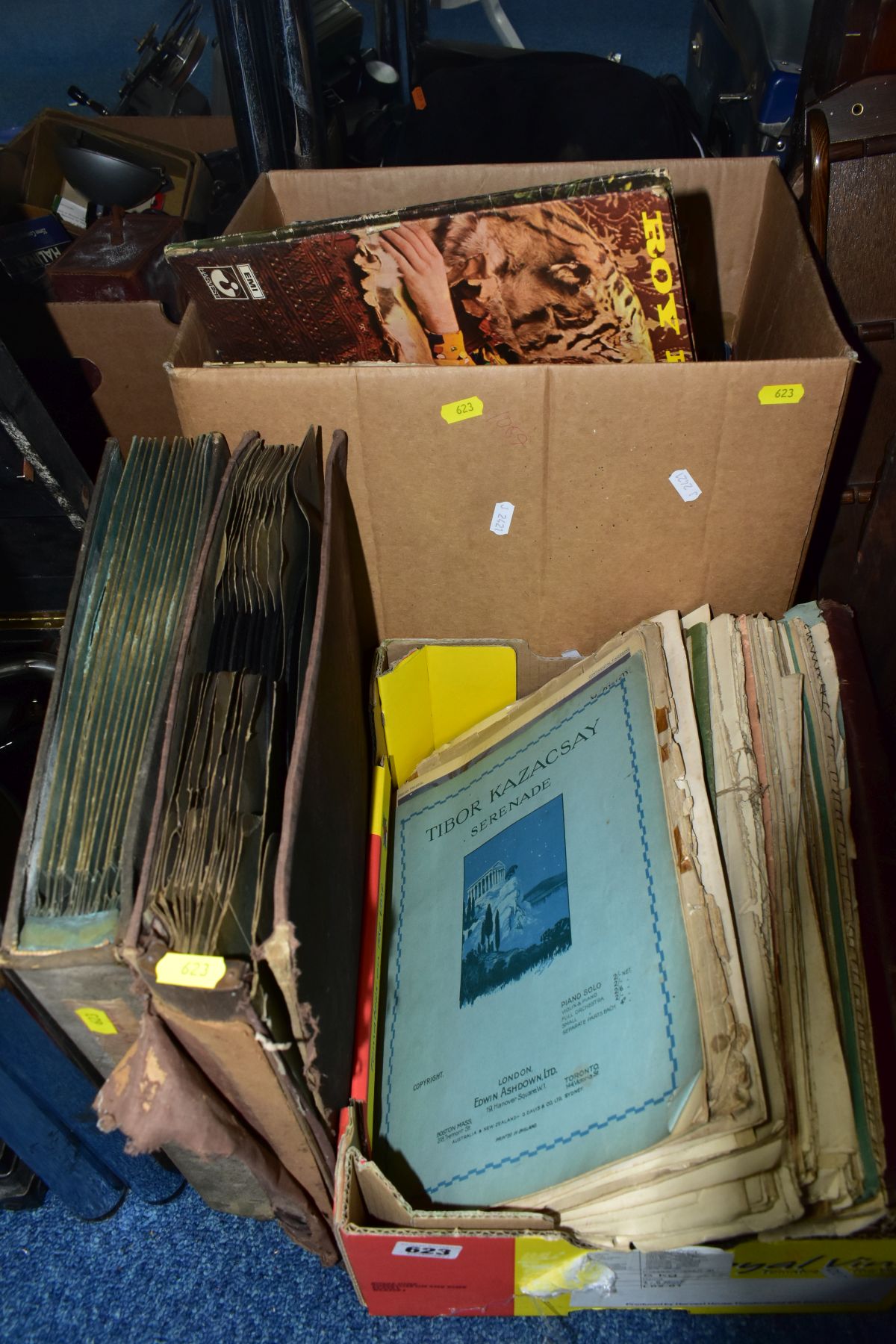 A CASED HIS MASTERS VOICE TABLE TOP GRAMAPHONE in black case along with two folders of 78's, a - Image 6 of 8