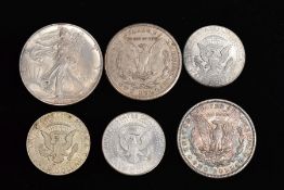 A GROUP OF SILVER COINAGE to include two Morgan Dollar coins, both San Fransico, 1881 and 1921, a