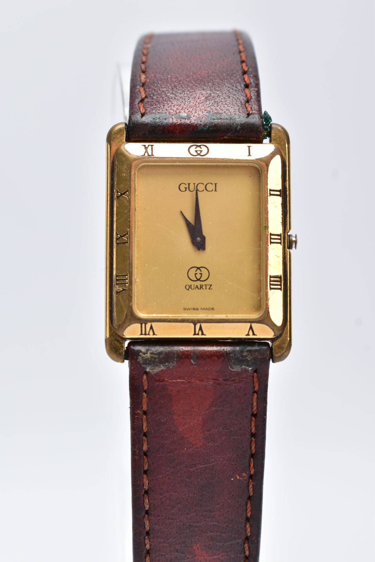 TWO WRISTWATCHES, to include a gent's wristwatch with a tank gold tone dial signed 'Gucci, - Image 2 of 7