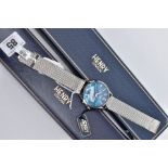 A HENRY LONDON QUARTZ CHRONOGRAPH WRISTWATCH, new condition, blue chronograph dial, date window at