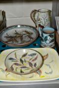 FIVE PIECES OF GLYN COLLEDGE DENBY, comprising two shallow circular bowls, diameters 20cm and 28.