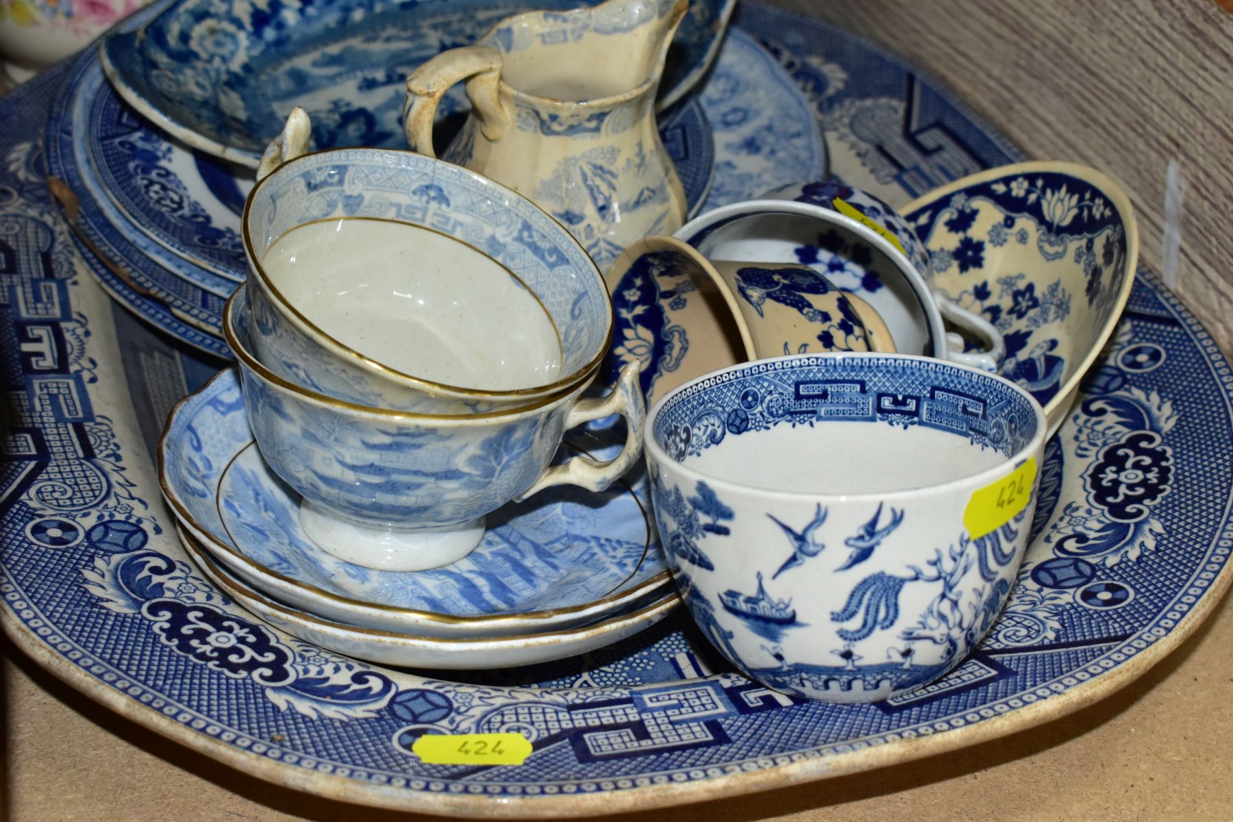 FIVE BOXES AND LOOSE CERAMICS, etc, including Victorian and later blue and white transfer printed - Image 4 of 13