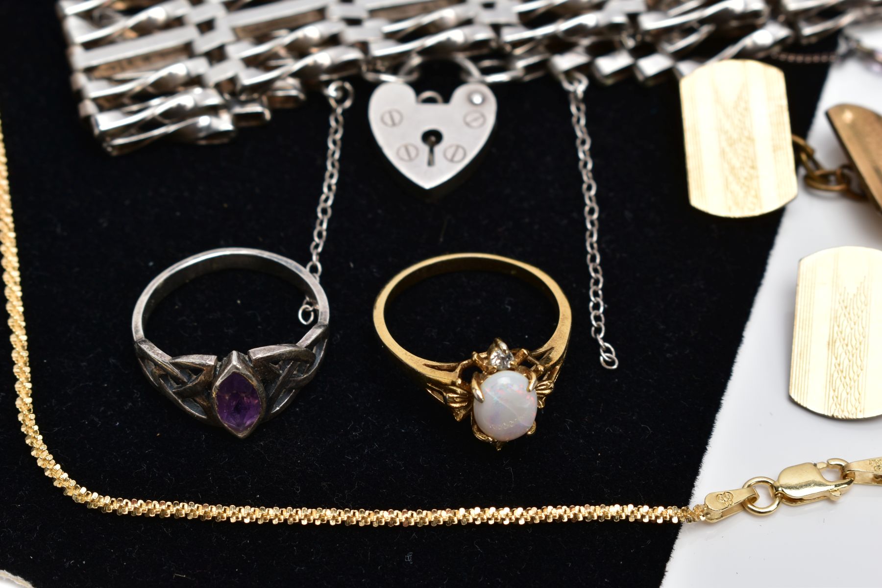 A SELECTION OF JEWELLERY, to include a silver purple cubic zirconia set openwork circular pendant, - Image 4 of 5