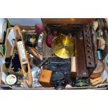 A BOX OF SUNDRY ITEMS, to include smokers pipes, pipe rack, Salters 24T Trade balance scales in