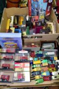 A QUANTITY OF ASSORTED BOXED MODERN DIECAST VEHICLES, to include Oxford Diecast Chipperfields