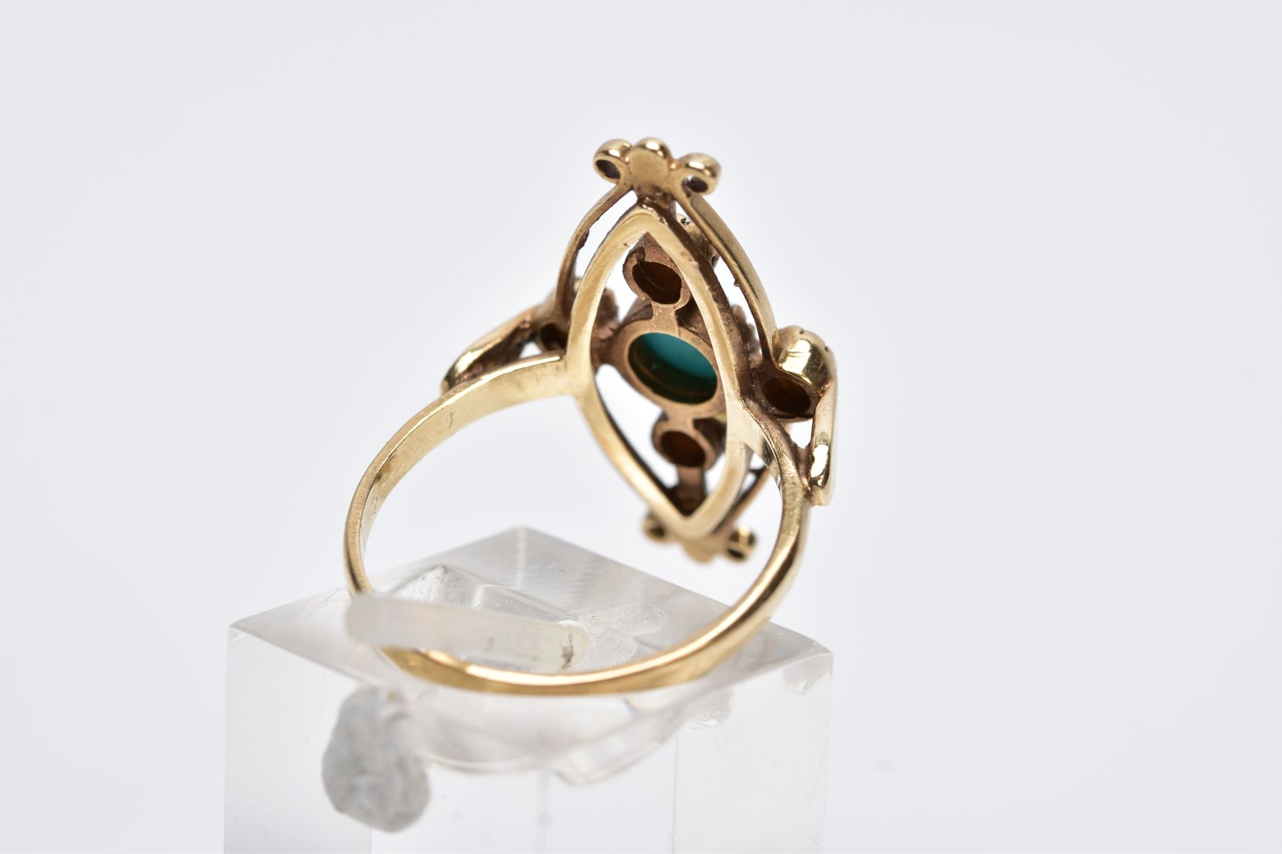 AN EDWARDIAN SPLIT PEARL AND TURQUOISE RING, the yellow metal ring of an openwork marquise form - Image 3 of 3