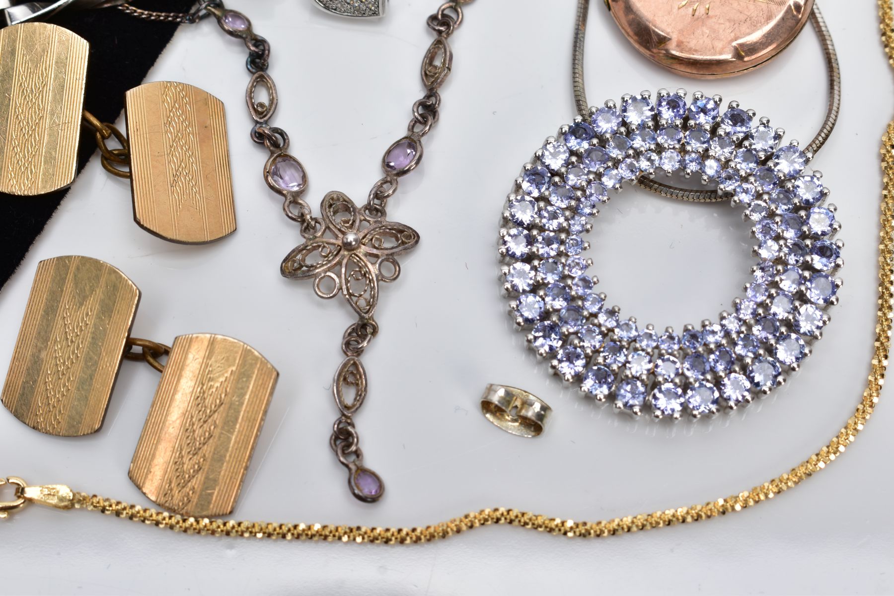 A SELECTION OF JEWELLERY, to include a silver purple cubic zirconia set openwork circular pendant, - Image 2 of 5