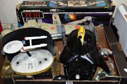 A BOXED KENNER STAR WARS RETURN OF THE JEDI B-WING FIGHTER VEHICLE, No 71370, playworn condition but