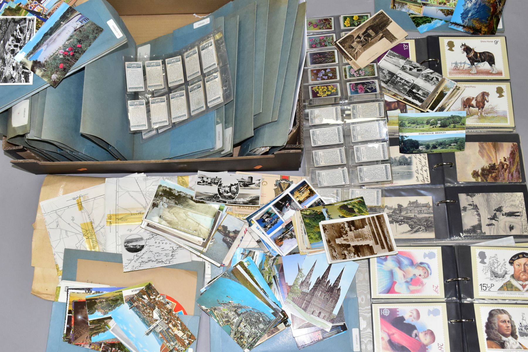 POSTCARDS, one box containing several hundred, mainly modern mid 20th Century, postcards from UK, - Image 5 of 13