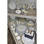 A GROUP OF CERAMIC TABLEWARES AND COLLECTABLES, to include boxed Royal Crown Derby Royal
