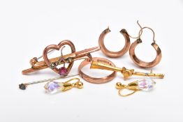 A SELECTION OF JEWELLERY, to include a 9ct rose gold wedding band, hallmarked 9ct gold Birmingham,
