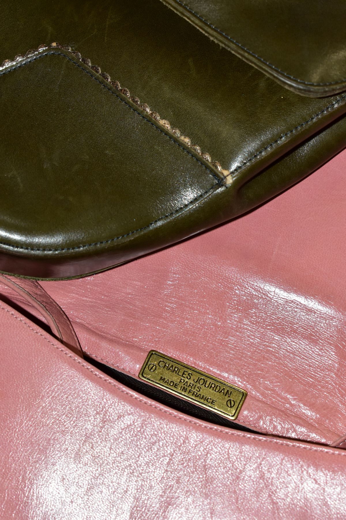 TWO CHARLES JOURDAN LEATHER HANDBAGS, one in pink with 55cm shoulder strap, the other in green - Image 3 of 4