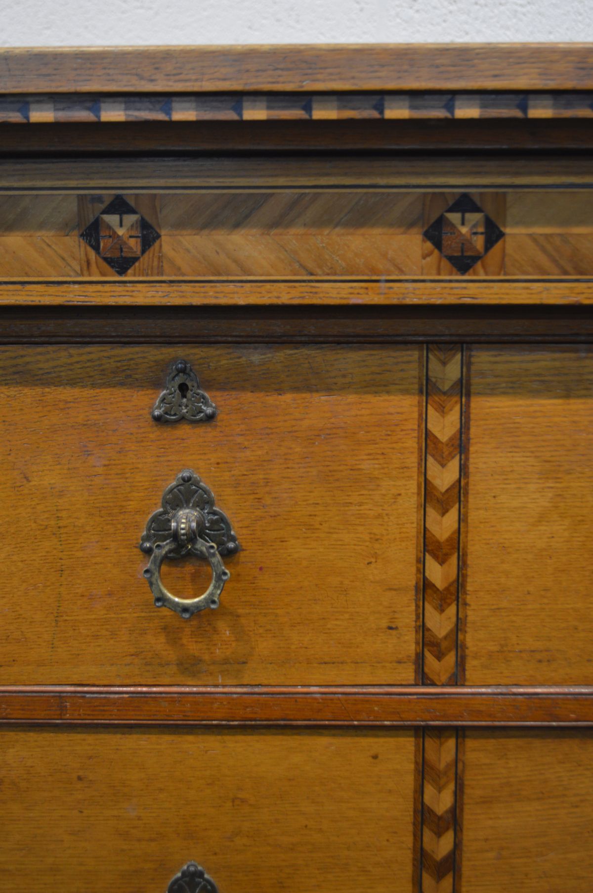 A MID TO LATE 19TH OAK AND PARQUETRY INLAID CHEST OF TWO OVER THREE LONG DRAWERS, in the gothic - Image 3 of 6