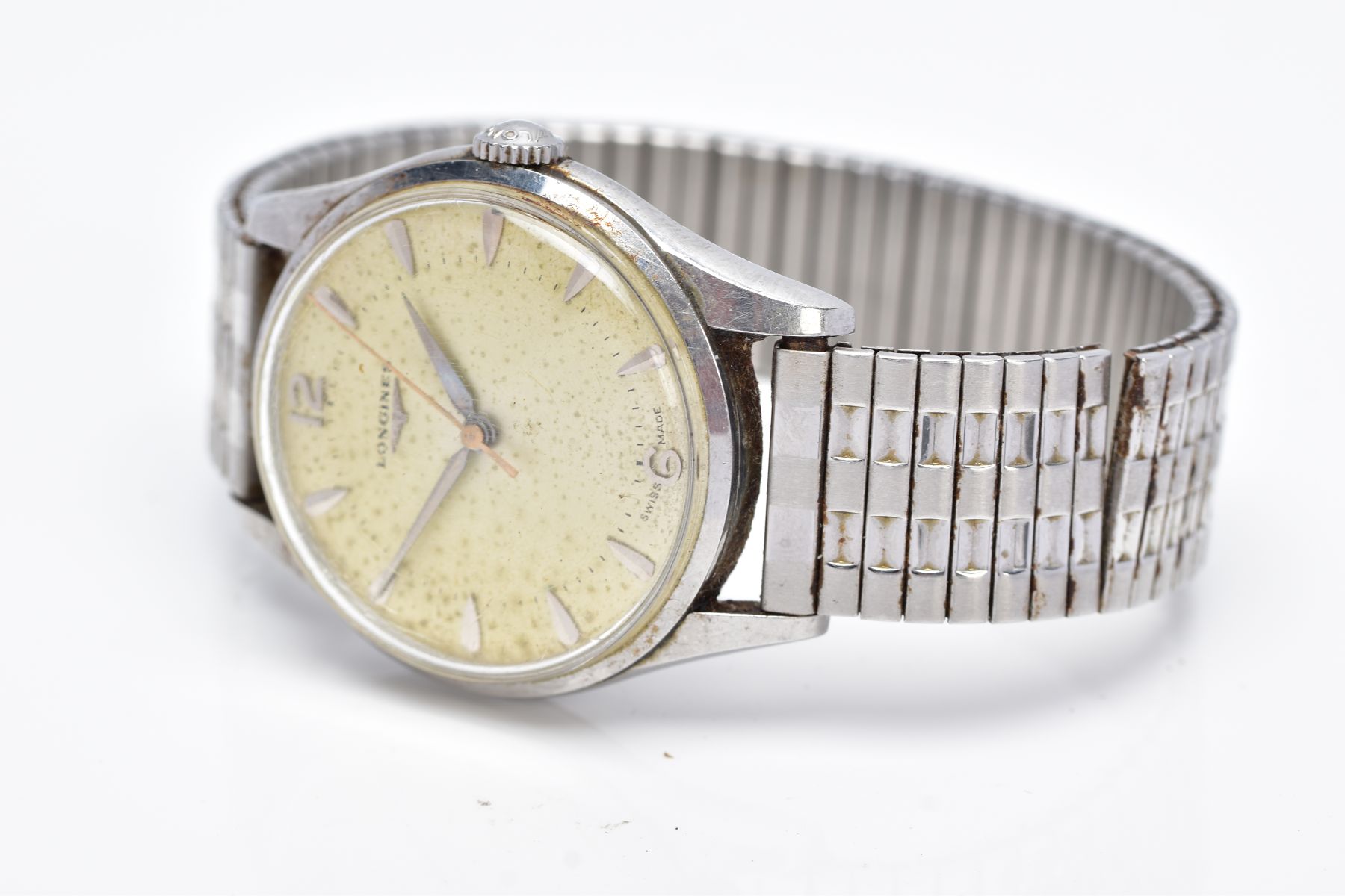 A GENT'S LONGINES WRISTWATCH, round silver dial signed 'Longines', Arabic twelveand six with baton - Image 4 of 6