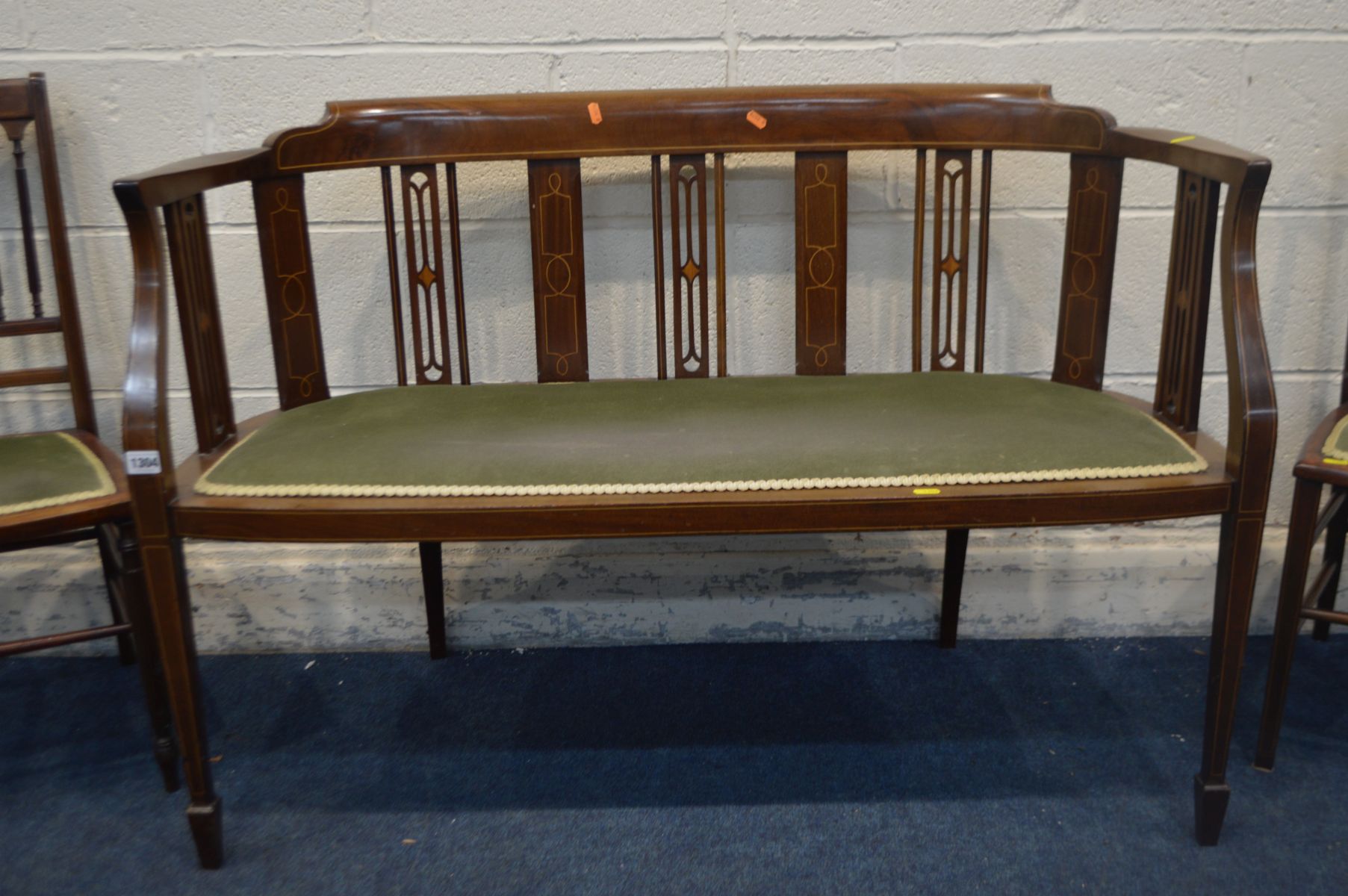AN EDWARDIAN MAHOGANY AND STRUNG INLAID TWO SEATER SETTEE, width 112cm, along with two similar - Image 2 of 4