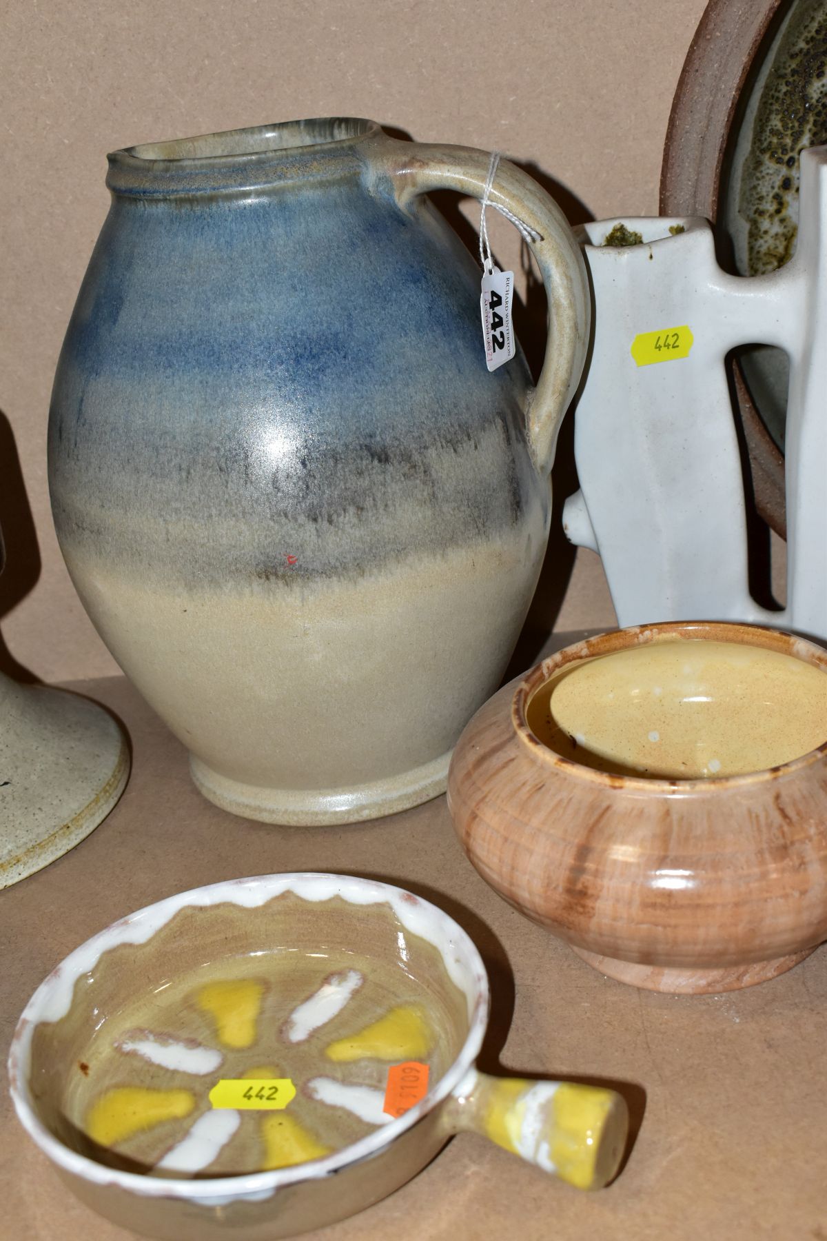 A QUANTITY OF STUDIO AND OTHER 20TH CENTURY POTTERY, including a number of pieces of Jersey Pottery, - Image 9 of 18