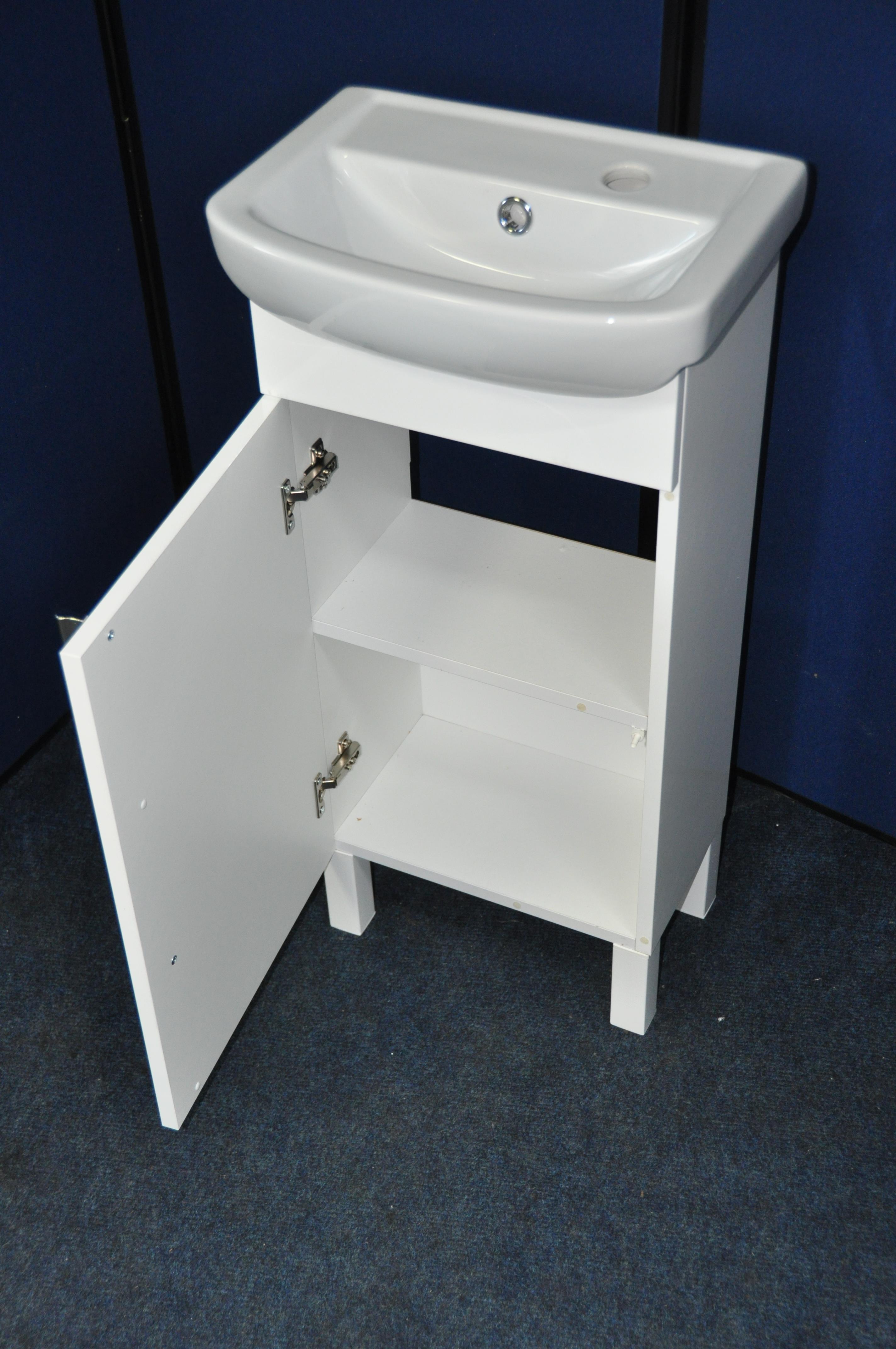 FIVE BOXED ESTILO LOUIS VANITY UNITS WITH A 40CM BASIN, width 360mm x depth 220mm x height 680mm (5) - Image 3 of 5