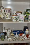 ASSORTED CERAMICS etc, to include Crown Ducal 'Orange Tree' hors d'oeuvres dish, sugar bowl and