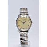 A GENT'S LONGINES WRISTWATCH, round silver dial signed 'Longines', Arabic twelveand six with baton