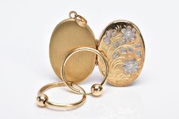 A 9CT GOLD OVAL LOCKET PENDANT AND A PAIR OF HOOP EARRINGS, the oval locket with a two tone floral