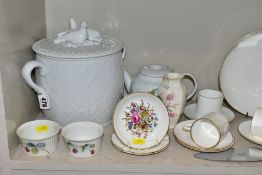 A GROUP OF ROYAL WORCESTER COFFEE, OVEN TO TABLE AND ORNAMENTAL WARES, including a Gourmet Oven