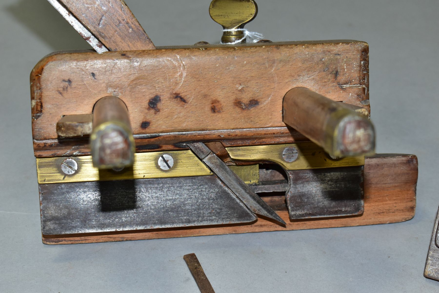 TWO VINTAGE PLOUGH PLANES, comprising of a Routledge 7'' with a ½'' iron, another unbranded 7½'' - Image 4 of 7