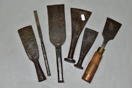 SIX VINTAGE SHIPWRIGHTS CALKING TOOLS OF VARIOUS SIZES AND DESIGNS (6)