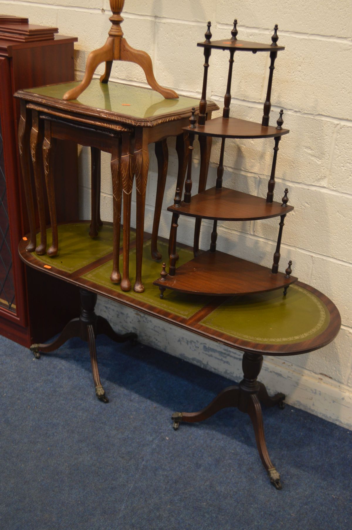 A QUANTITY OF MAHOGANY FURNITURE to include a glazed two door bookcase, leather topped twin pedestal - Image 2 of 3