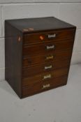 A SMALL EARLY TO MID 20TH CENTURY OAK OFFICE CHEST OF SIX DRAWERS, width 39cm x depth 26cm x