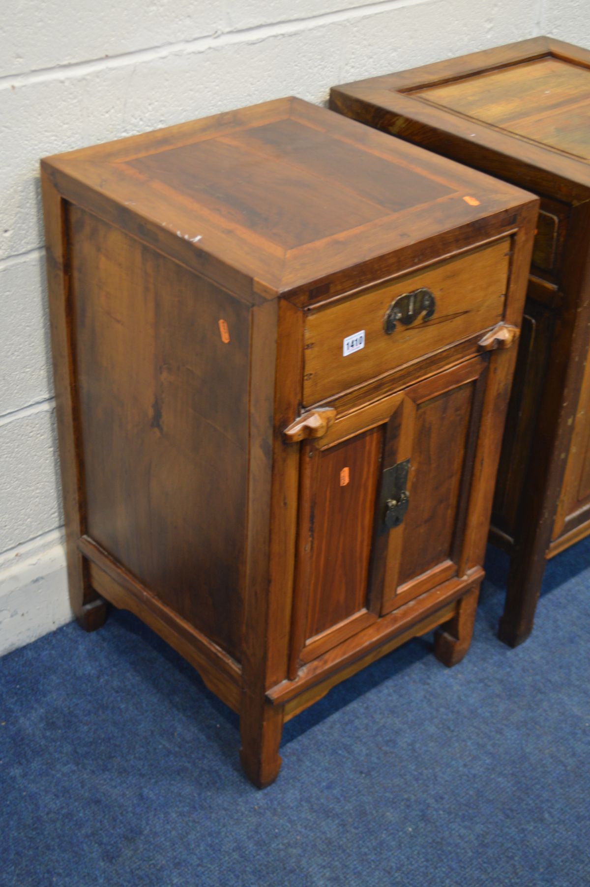 TWO SINGLE INDONESIAN HARDWOOD TWO DOOR CABINETS, with a single drawer, largest size cabinet size, - Image 3 of 3