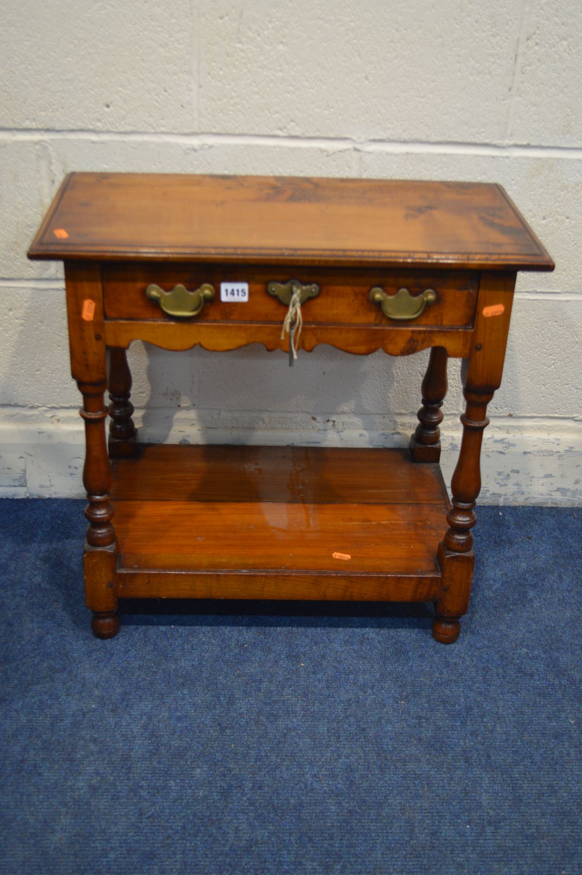 A REPRODUCTION CHERRYWOOD LAMP TABLE with a single drawer, on a joint base with turned supports - Image 2 of 2