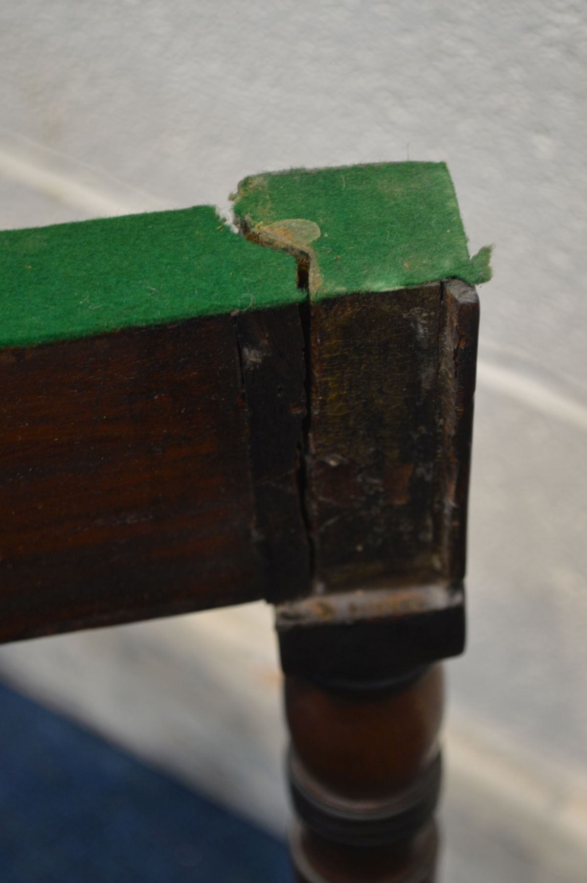 A GEORGIAN MAHOGANY CARD TABLE, the fold over top with a green baize lining, on turned legs, width - Image 5 of 6