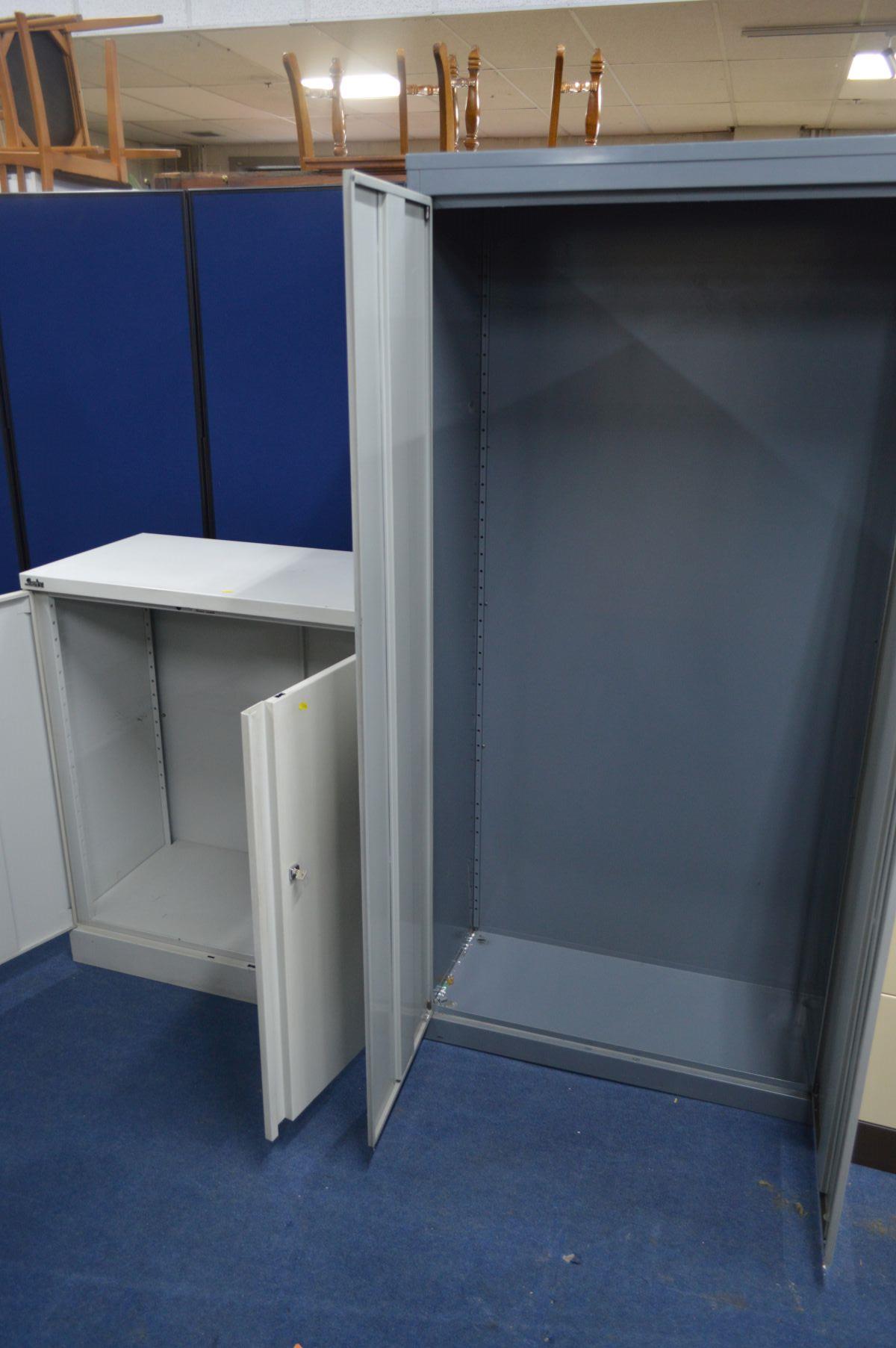 A METAL TWO DOOR OFFICE CABINET, width 92cm x depth 46cm x height 184cm and a low two door office - Image 3 of 3